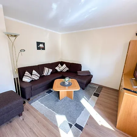 Апартаменты Haus Elbstrom Doese Whg 4 *